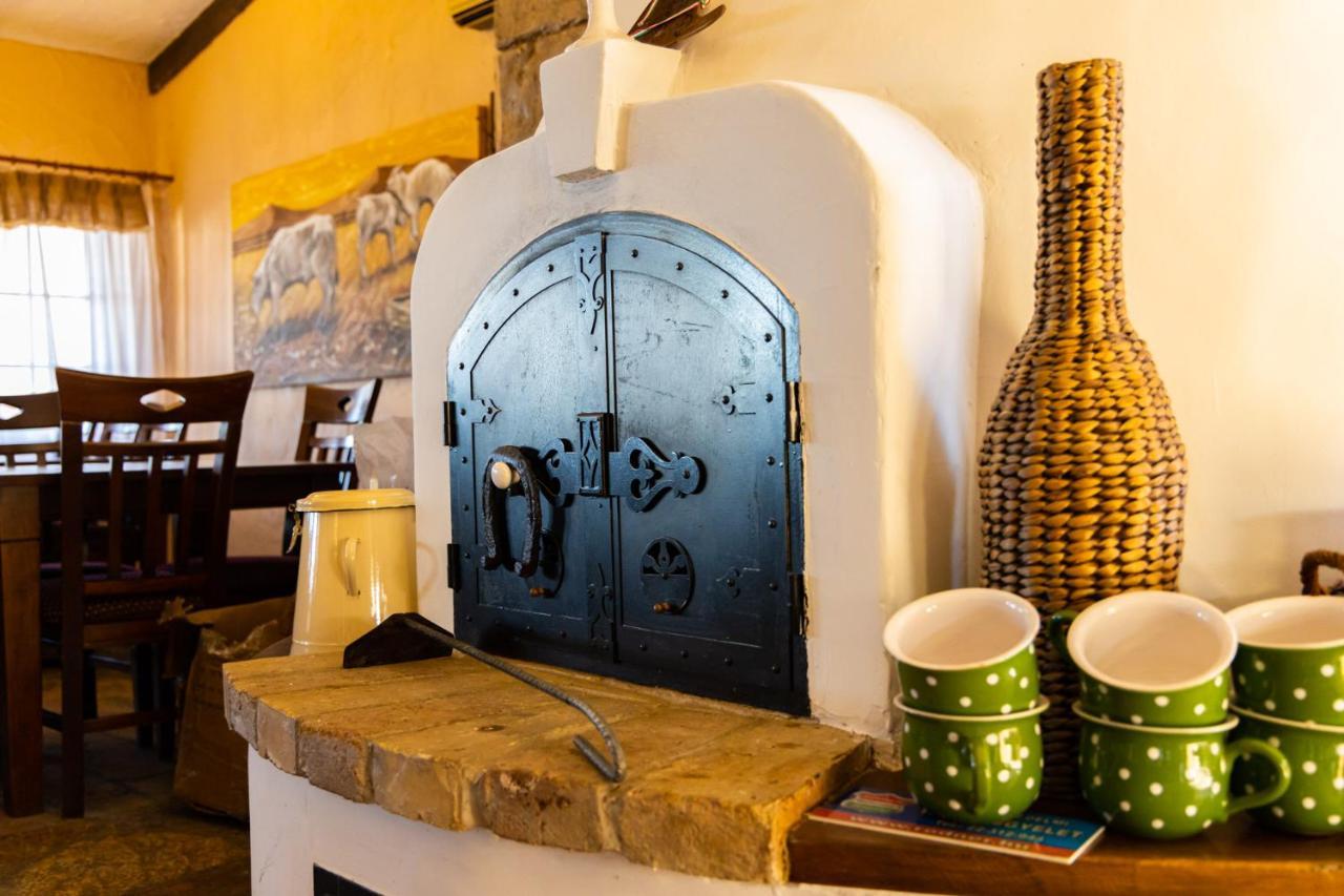 Oereghegyi Bika Panzio Bed and Breakfast Székesfehérvár Eksteriør billede